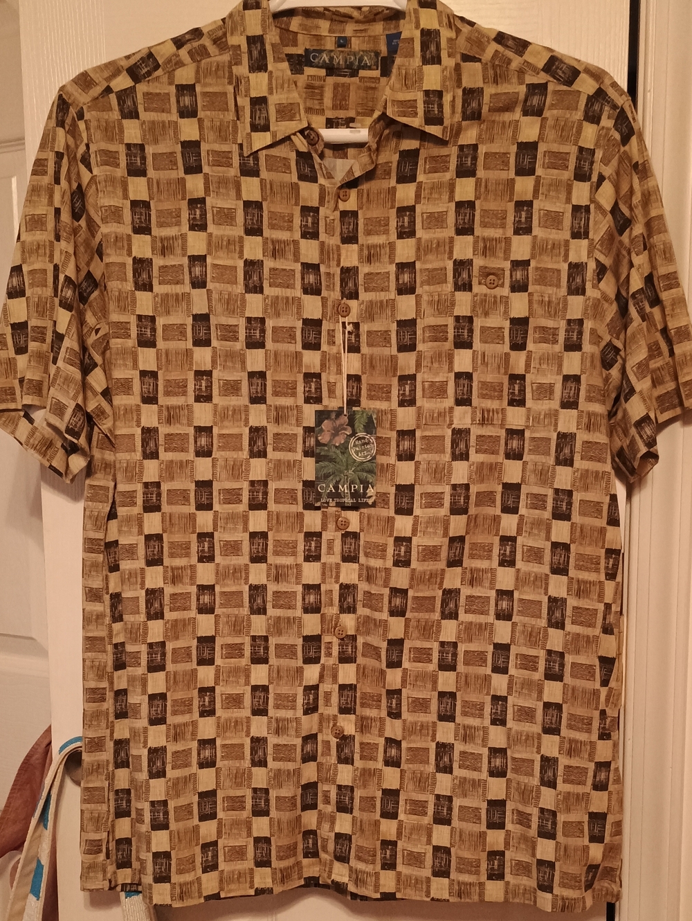 NWT Campia Retro Geometric Mosaic Print Short Sleeve Button Up Shirt Size Large